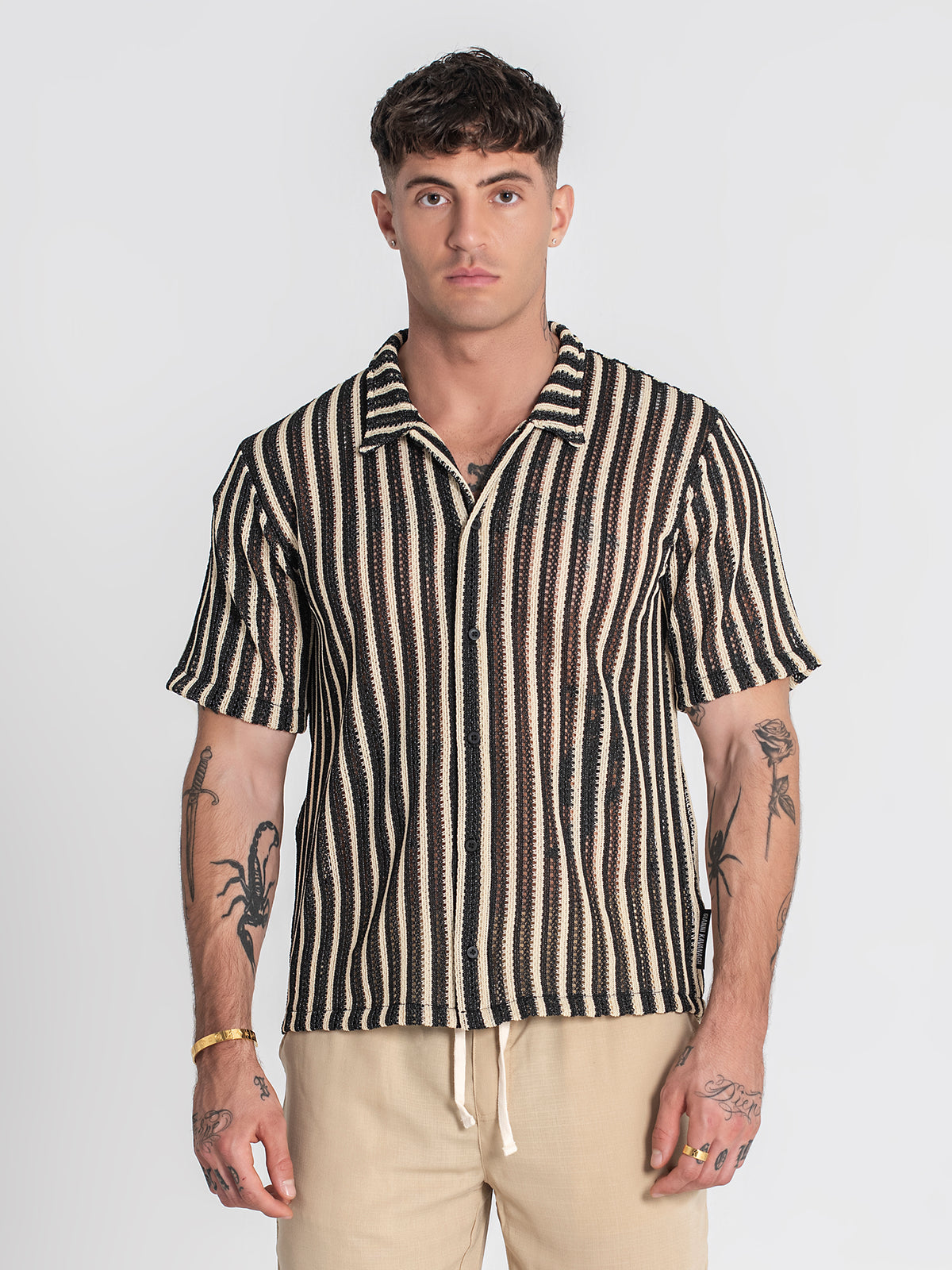 shirts / Black Breeze Shirt